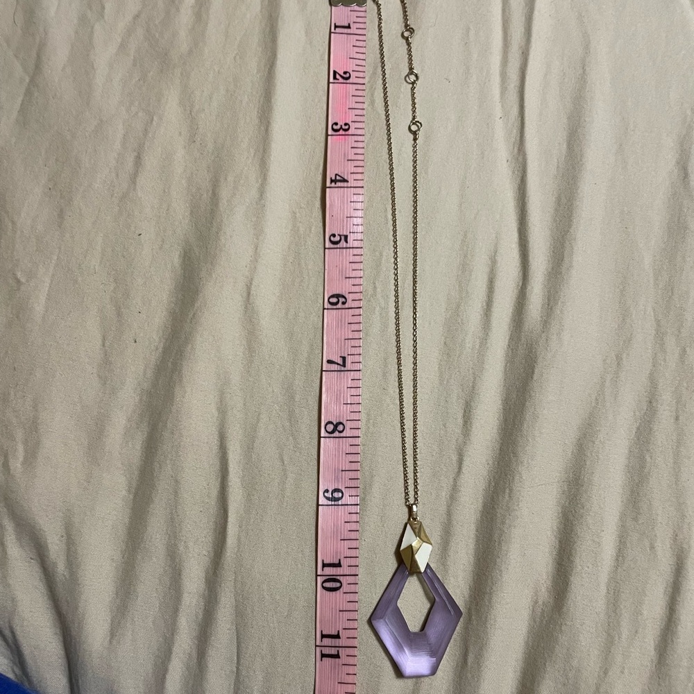 Alexis Bittar beautiful light purple lucite Necklace adjustable 16” to 19” - Picture 4 of 5